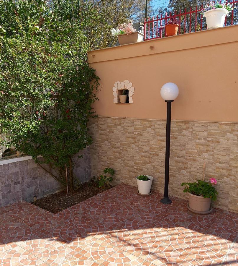 Shabby Chic Rooms Con Cucina E Giardino Privato Pomarico Exterior photo