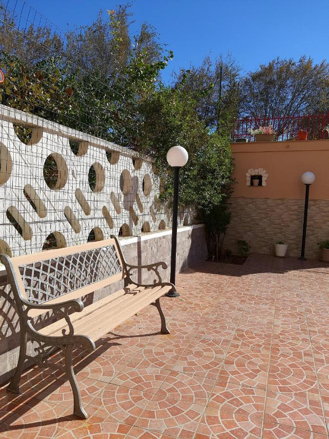 Shabby Chic Rooms Con Cucina E Giardino Privato Pomarico Exterior photo