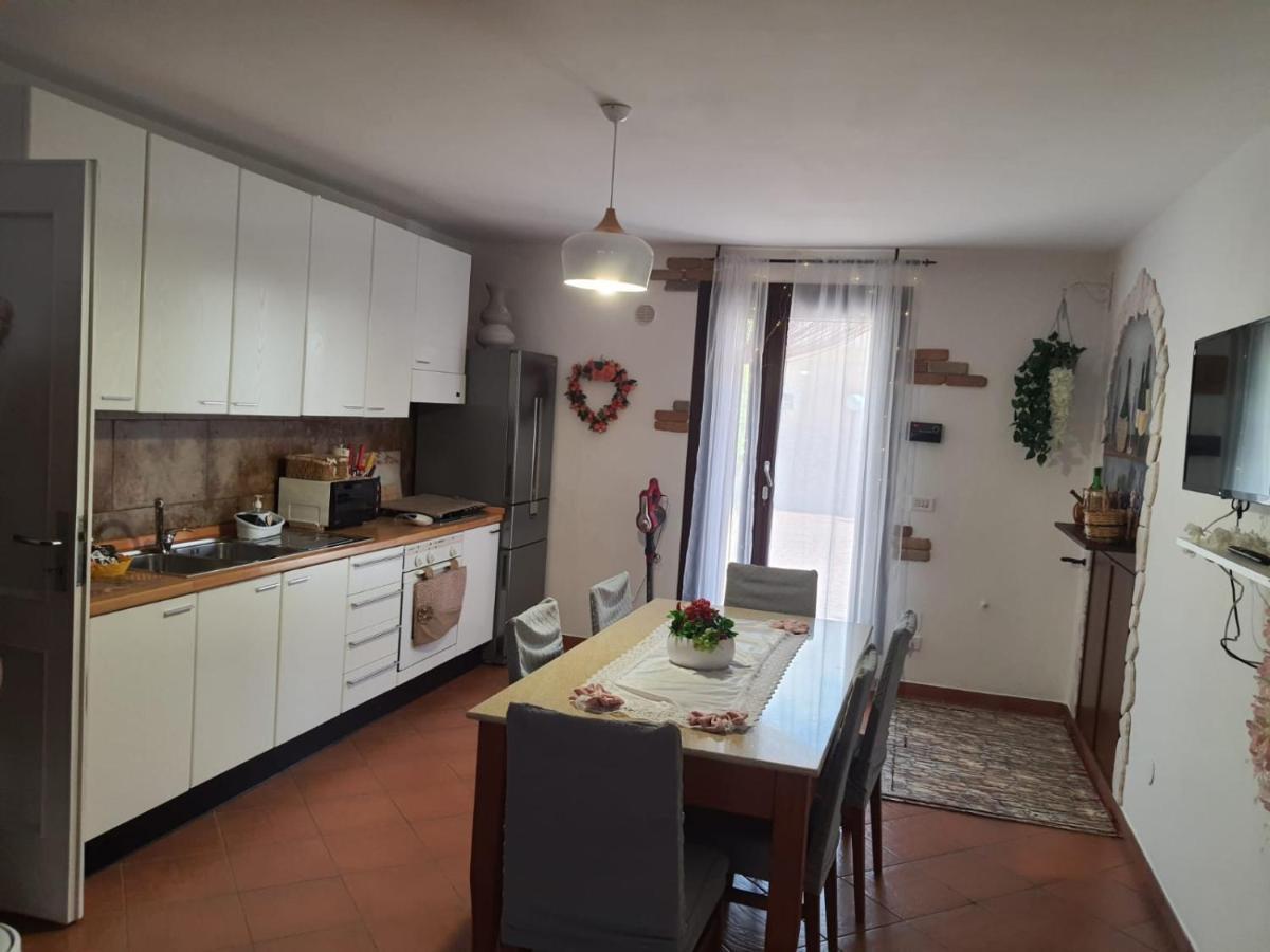 Shabby Chic Rooms Con Cucina E Giardino Privato Pomarico Exterior photo