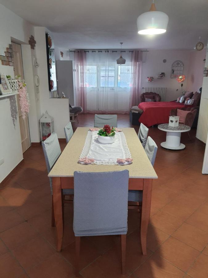 Shabby Chic Rooms Con Cucina E Giardino Privato Pomarico Exterior photo