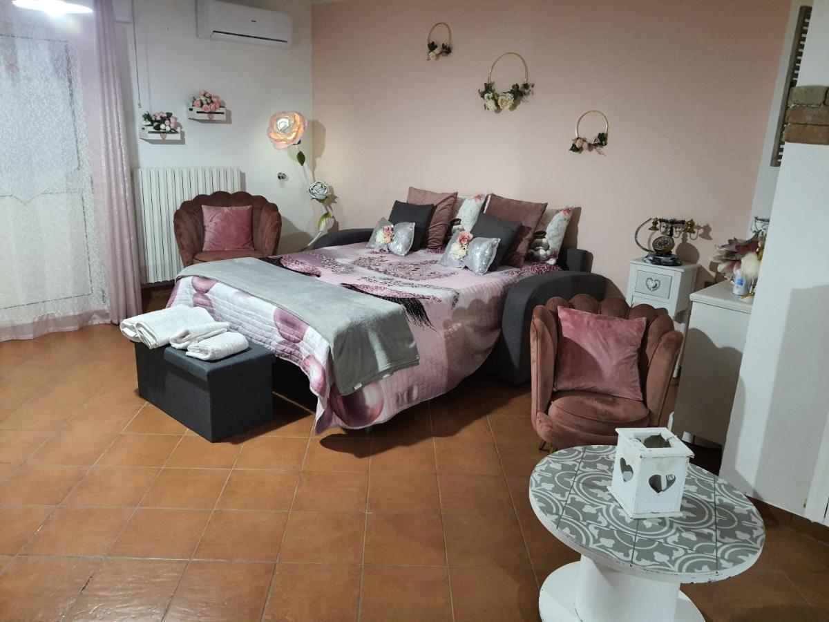 Shabby Chic Rooms Con Cucina E Giardino Privato Pomarico Exterior photo